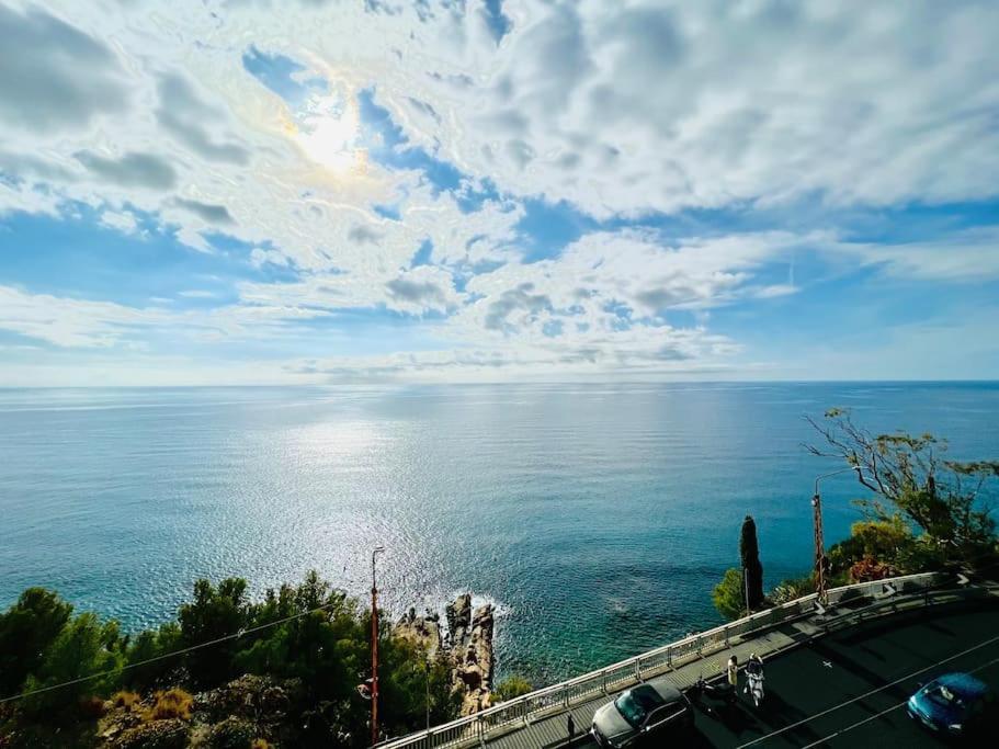 Suite Sunset 21 - Fronte Mare San Remo Buitenkant foto