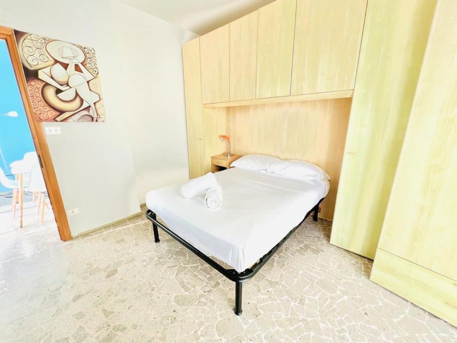 Suite Sunset 21 - Fronte Mare San Remo Buitenkant foto