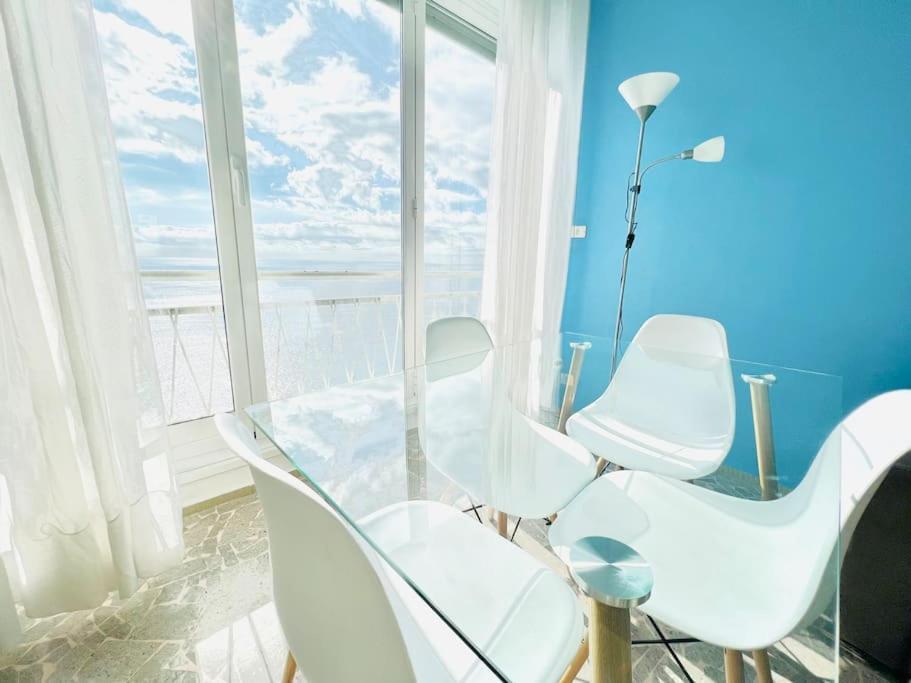 Suite Sunset 21 - Fronte Mare San Remo Buitenkant foto
