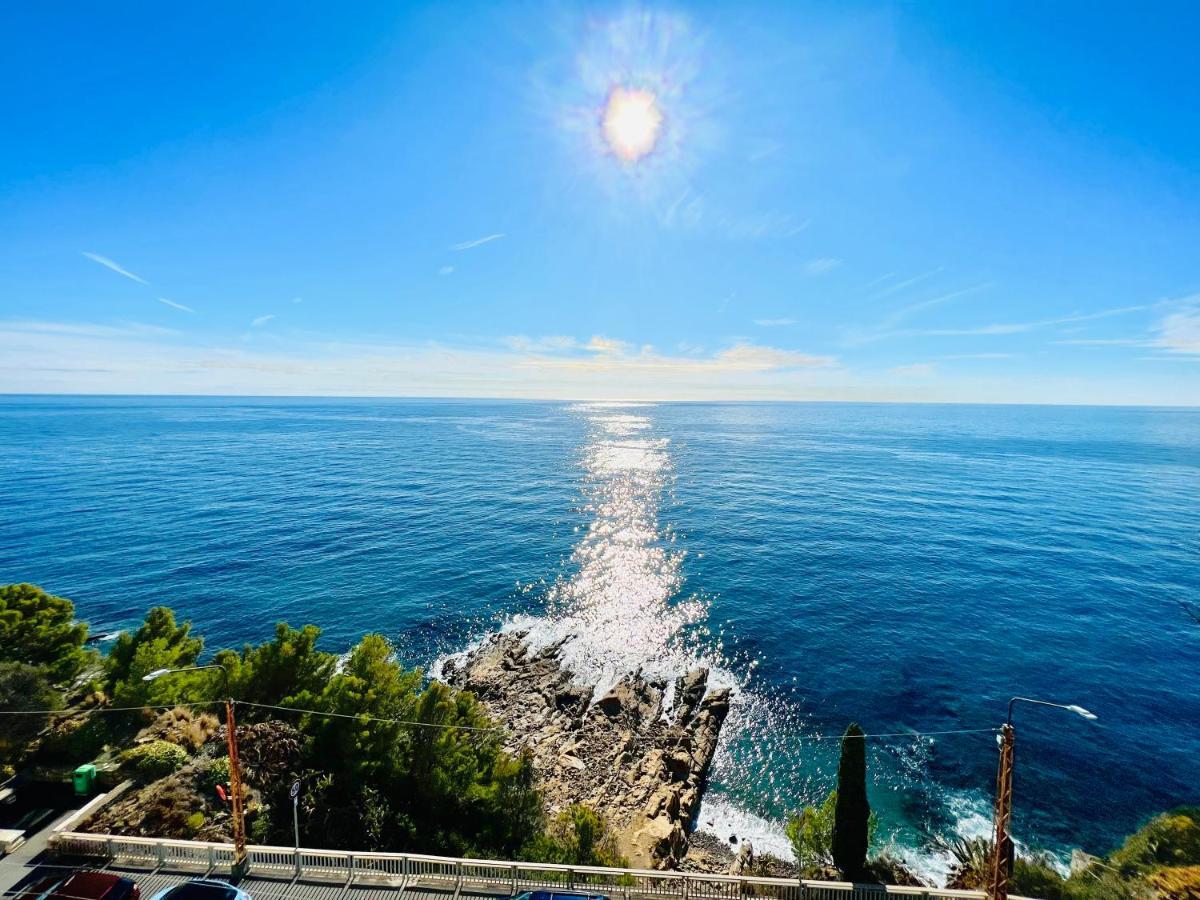 Suite Sunset 21 - Fronte Mare San Remo Buitenkant foto