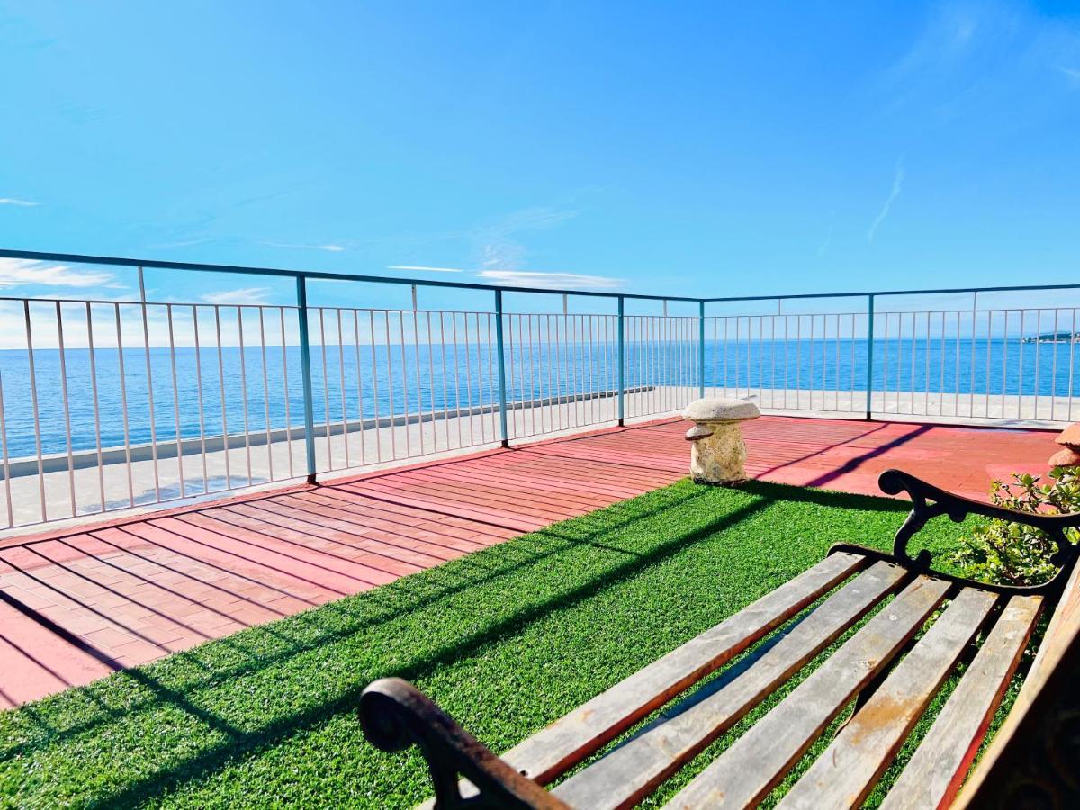 Suite Sunset 21 - Fronte Mare San Remo Buitenkant foto