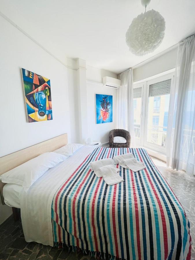 Suite Sunset 21 - Fronte Mare San Remo Buitenkant foto